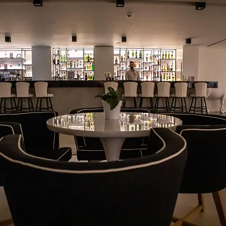 Amaronda & Hotel Eretria (Evia)