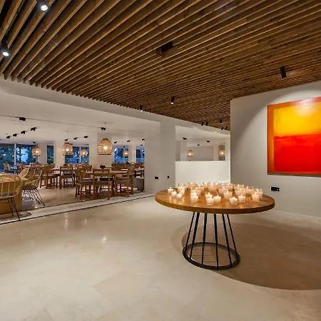 Amaronda & 4* Erétria