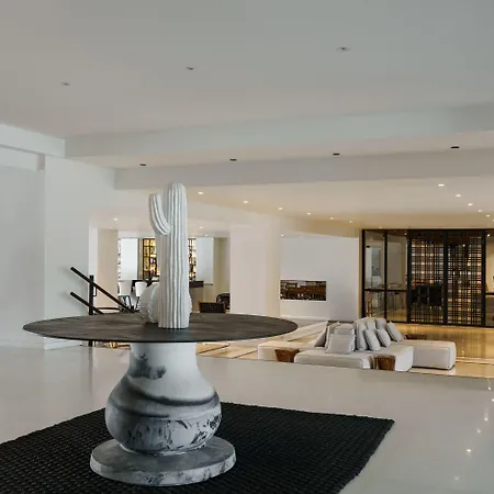 Amaronda & Hotel 4*