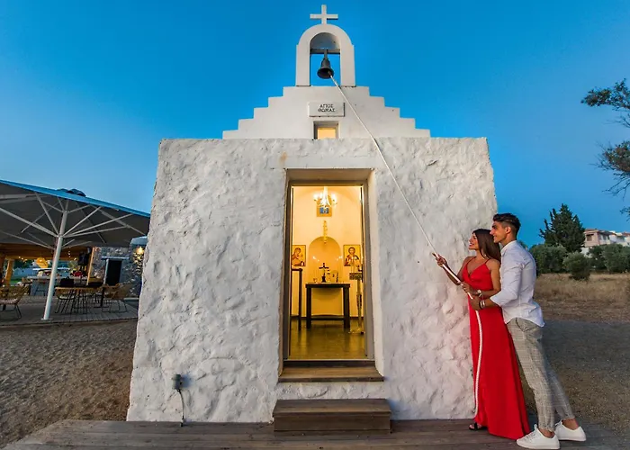 Amaronda & Ξενοδοχείο 4*