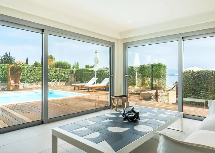 Ξενοδοχείο Amaronda & 4*