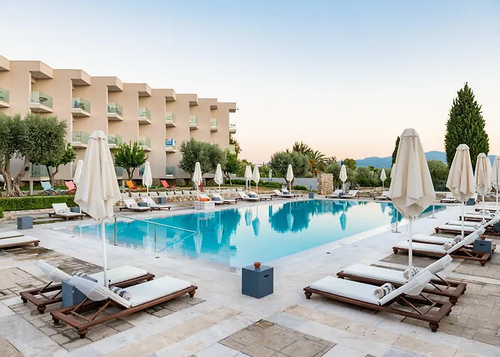 Ξενοδοχείο Amaronda & 4*